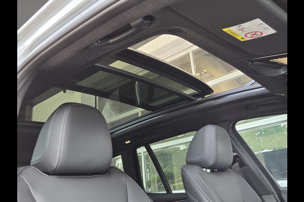 BMW X3 xDrive30e M SPORT LCI | PANORAMADAK | APPLE CARPLAY | SPORTSTOELEN | 20 INCH LM VELGEN |