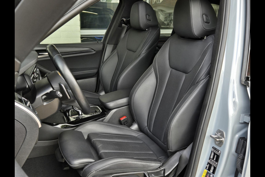 BMW X3 xDrive30e M SPORT LCI | PANORAMADAK | APPLE CARPLAY | SPORTSTOELEN | 20 INCH LM VELGEN |