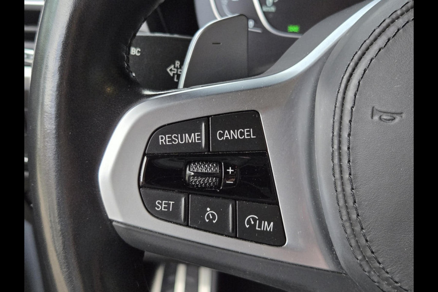BMW X3 xDrive30e M SPORT LCI | PANORAMADAK | APPLE CARPLAY | SPORTSTOELEN | 20 INCH LM VELGEN |