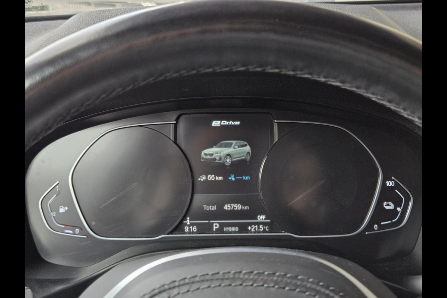 BMW X3 xDrive30e M SPORT LCI | PANORAMADAK | APPLE CARPLAY | SPORTSTOELEN | 20 INCH LM VELGEN |