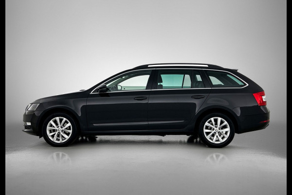 Škoda Octavia Combi 1.0 TSI Ambition Automaat (TREKHAAK, NAVIGATIE, CARPLAY, PARKEERSENSOREN, 1e EIGENAAR, GOED ONDERHOUDEN)