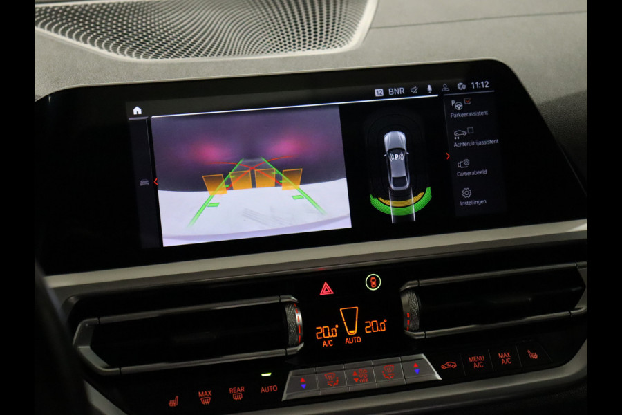 BMW 4 Serie Gran Coupé 420i M Sport [SCHUIFKANTELDAK, HARMAN KARDON, APPLE CARPLAY, ANDROID, LEDEREN MEMORY SEATS, CAMERA, STUUR- + STOELVERWARMING, CRUISE, NIEUWSTAAT]