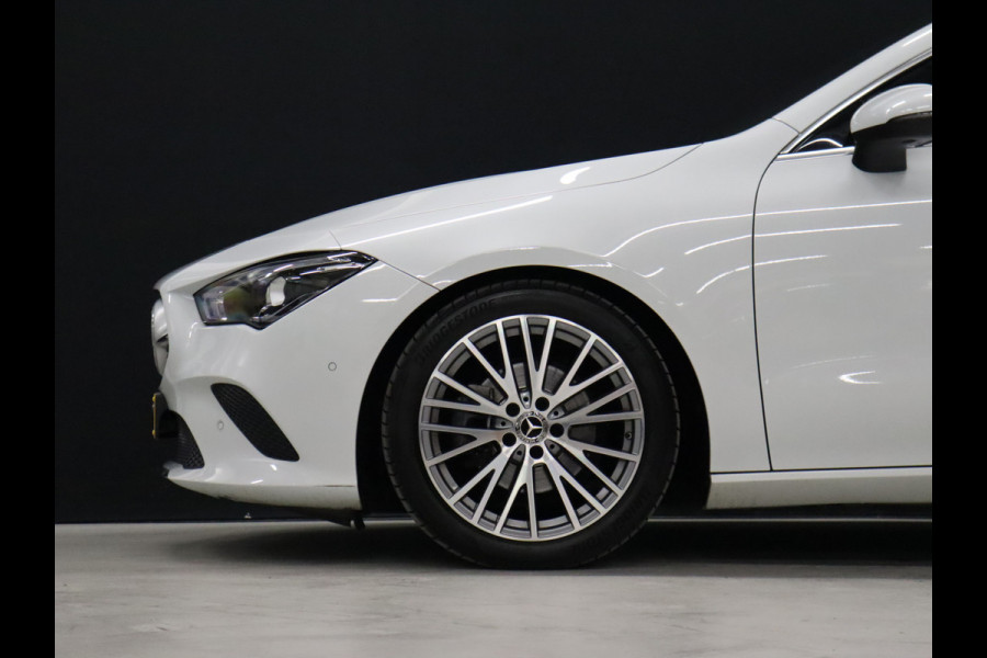 Mercedes-Benz CLA-Klasse Shooting Brake 180 Luxury Line [SFEERVERLICHTING, CAMERA, WIDESCREEN, LED, STOELVERWARMING, PDC, HALF LEDER, CRUISE CONTROL, NIEUWSTAAT]