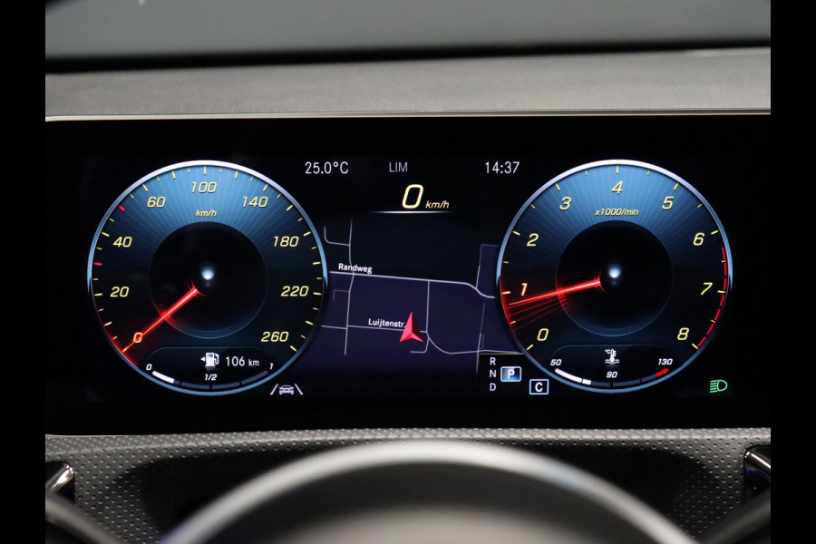 Mercedes-Benz CLA-Klasse Shooting Brake 180 Luxury Line [SFEERVERLICHTING, CAMERA, WIDESCREEN, LED, STOELVERWARMING, PDC, HALF LEDER, CRUISE CONTROL, NIEUWSTAAT]