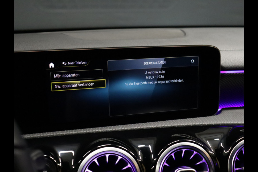 Mercedes-Benz CLA-Klasse Shooting Brake 180 Luxury Line [SFEERVERLICHTING, CAMERA, WIDESCREEN, LED, STOELVERWARMING, PDC, HALF LEDER, CRUISE CONTROL, NIEUWSTAAT]
