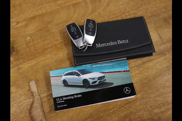 Mercedes-Benz CLA-Klasse Shooting Brake 180 Luxury Line [SFEERVERLICHTING, CAMERA, WIDESCREEN, LED, STOELVERWARMING, PDC, HALF LEDER, CRUISE CONTROL, NIEUWSTAAT]