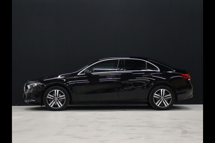 Mercedes-Benz A-Klasse 250 e Luxury Limited Sport [SFEERVERLICHTING, CAMERA, VOL LEDER, STOELVERWARMING, PDC V+A, BLUETOOTH, CRUISE, CLIMATE, NIEUWSTAAT]