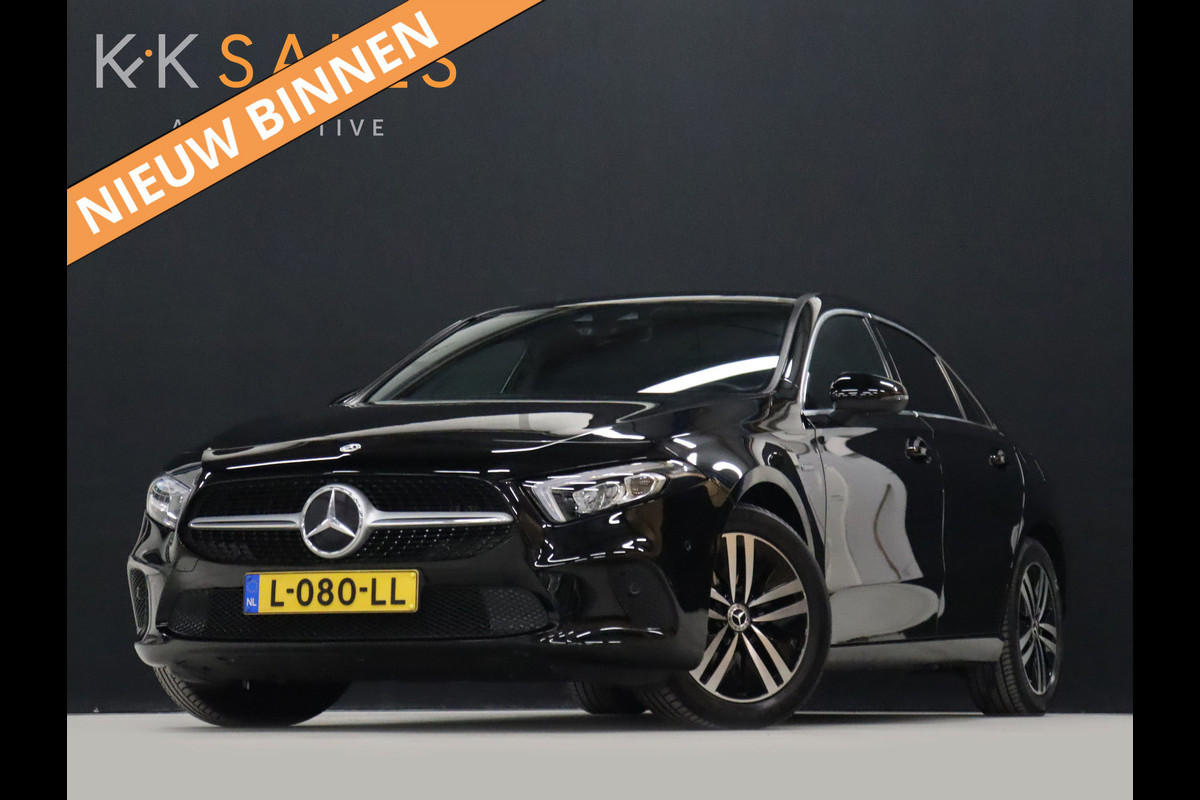 Mercedes-Benz A-Klasse 250 e Luxury Limited Sport [SFEERVERLICHTING, CAMERA, VOL LEDER, STOELVERWARMING, PDC V+A, BLUETOOTH, CRUISE, CLIMATE, NIEUWSTAAT]