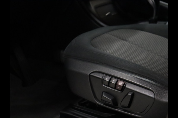 BMW X1 sDrive18i Executive [MEMORY SEATS, PDC ACHTER, LED, BLUETOOTH, CRUISE CONTROL, CLIMATE CONTROL, NIEUWSTAAT]