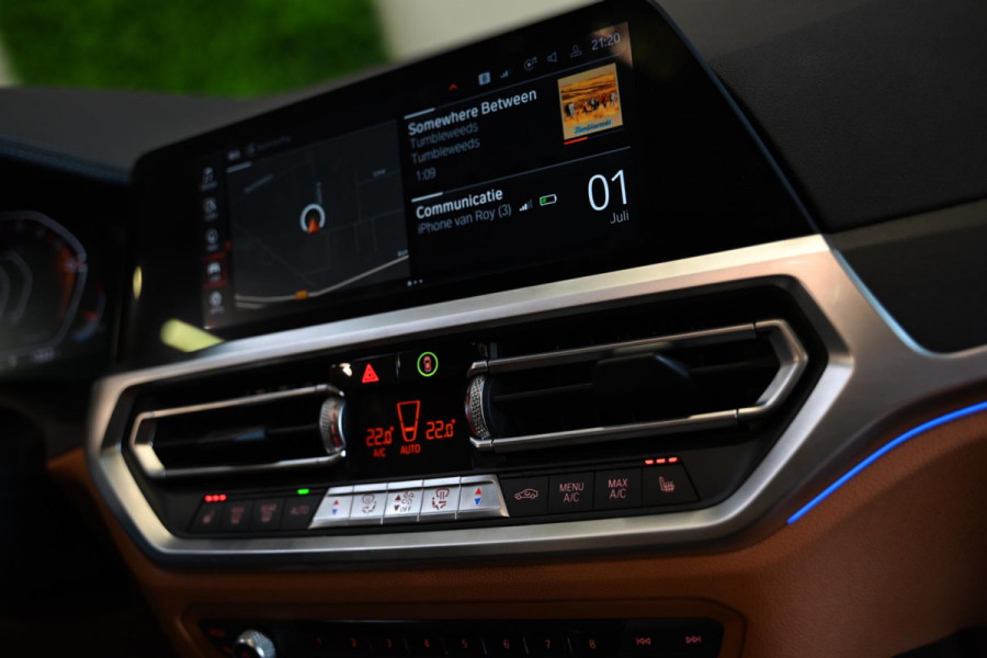 BMW 3 Serie Touring 320i High Executive Edition - Adaptive Cruise Control - Memory - Panoramadak - El. Trekhaak - Dashboard Leder
