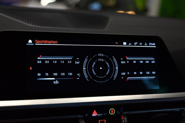BMW 3 Serie Touring 320i High Executive Edition - Adaptive Cruise Control - Memory - Panoramadak - El. Trekhaak - Dashboard Leder