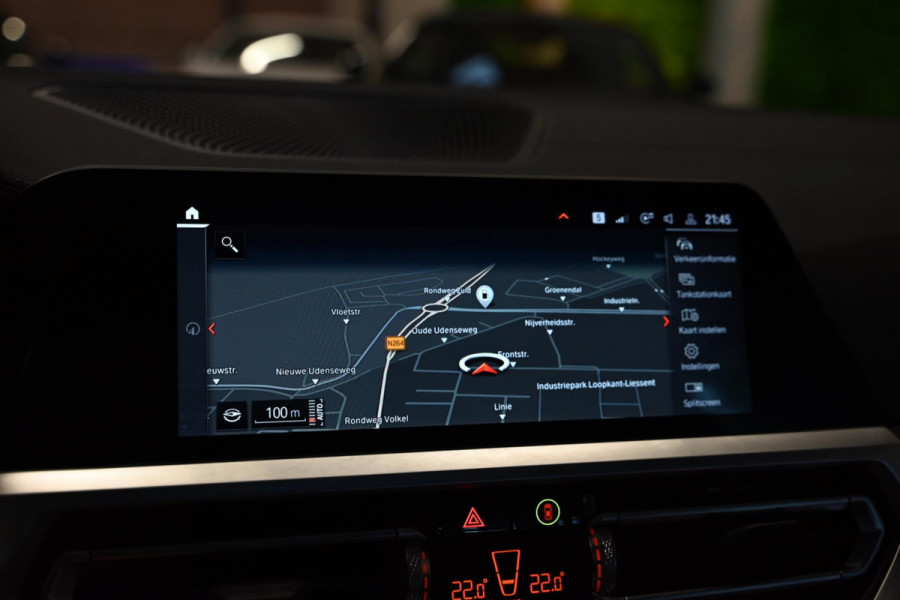 BMW 3 Serie Touring 320i High Executive Edition - Adaptive Cruise Control - Memory - Panoramadak - El. Trekhaak - Dashboard Leder