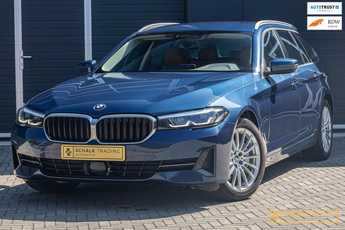 BMW 5 Serie Touring 530e xDrive High Executive|Camera|Dealer BMW 5 Serie Touring 530e xDrive High Executive|Camera|Dealer
