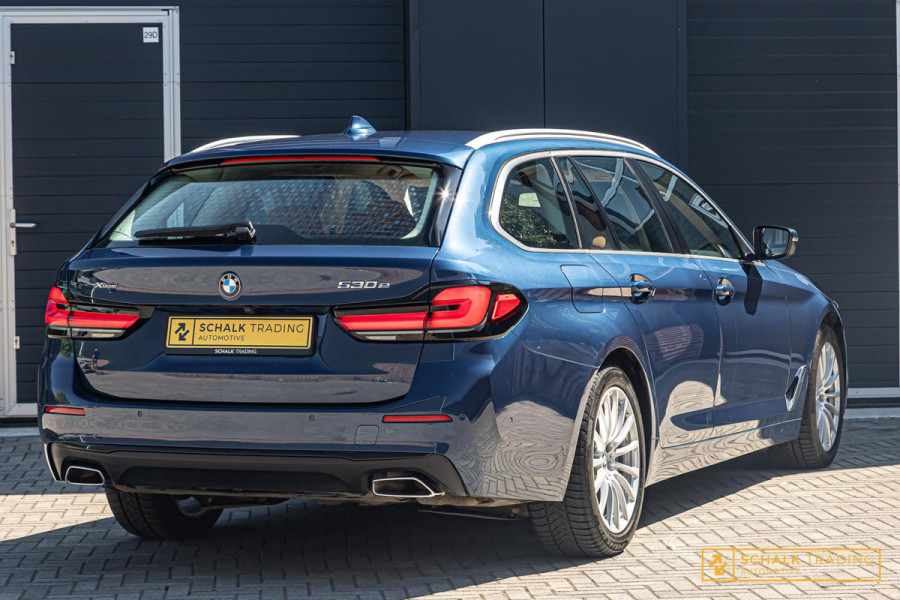 BMW 5 Serie Touring 530e xDrive High Executive|Camera|Dealer