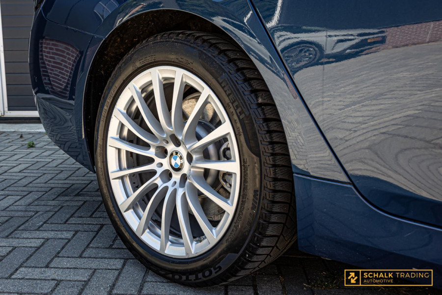BMW 5 Serie Touring 530e xDrive High Executive|Camera|Dealer