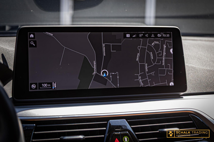 BMW 5 Serie Touring 530e xDrive High Executive|Camera|Dealer