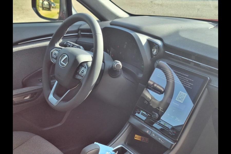 Lexus LBX 1.5 Comfort & Safety Pack | Dodehoekherkenning, Parkeersensoren, Keyless, Stoelverwarming