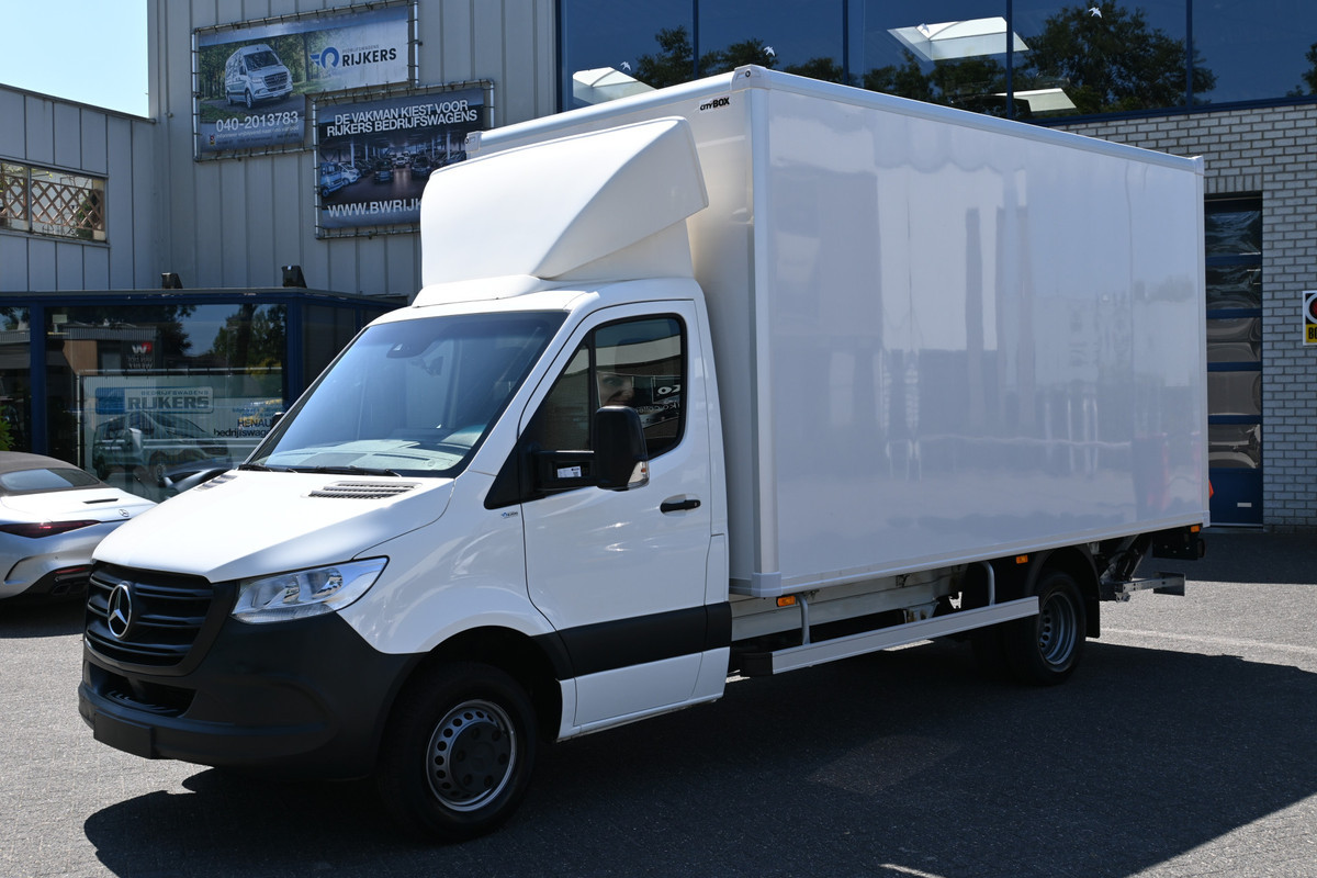 Mercedes-Benz Sprinter 514/516 CDI Bakwagen met klep Nieuwe meubelbak met Dhollandia laadklep Mercedes-Benz Sprinter 514/516 CDI Bakwagen met klep Nieuwe meubelbak met Dhollandia laadklep