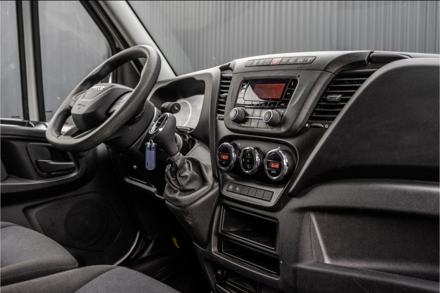 Iveco Daily **35S16V L2H2 | Automaat | 157 PK | ECC | 3500 KG Trekgewicht | MF Stuur | 3-Persoons**