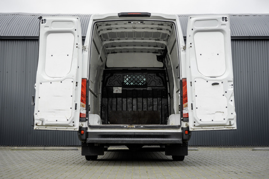 Iveco Daily **35S16V L2H2 | Automaat | 157 PK | ECC | 3500 KG Trekgewicht | MF Stuur | 3-Persoons**
