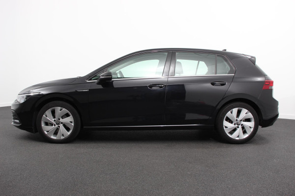 Volkswagen Golf 1.5 eTSI 150pk DSG Style | Navigatie | Apple Carplay/Android Auto | Parkeersensoren | Adaptive Cruise Control | Blind Spot Assist | Stoel- en stuurverwarming | Ledverlichting | Virtual Cockpit | Lane Assist | Climatronic