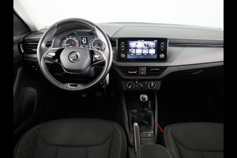 Škoda Kamiq 1.0 TSI Ambition 115 pk | Navigatie via App | Parkeersensoren achter | Cruise control | LED koplampen | Apple Carplay/Android Auto |