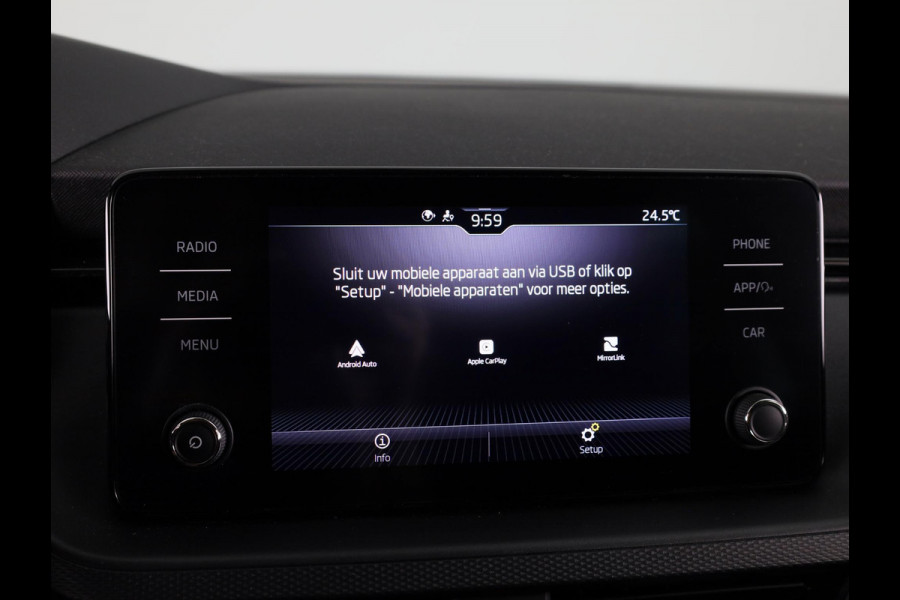 Škoda Kamiq 1.0 TSI Ambition 115 pk | Navigatie via App | Parkeersensoren achter | Cruise control | LED koplampen | Apple Carplay/Android Auto |