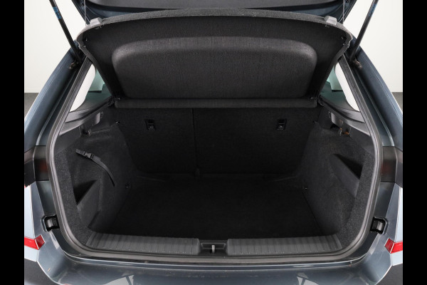 Škoda Kamiq 1.0 TSI Ambition 115 pk | Navigatie via App | Parkeersensoren achter | Cruise control | LED koplampen | Apple Carplay/Android Auto |