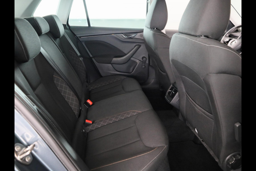 Škoda Kamiq 1.0 TSI Ambition 115 pk | Navigatie via App | Parkeersensoren achter | Cruise control | LED koplampen | Apple Carplay/Android Auto |