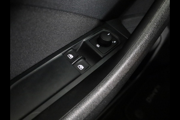 Škoda Kamiq 1.0 TSI Ambition 115 pk | Navigatie via App | Parkeersensoren achter | Cruise control | LED koplampen | Apple Carplay/Android Auto |