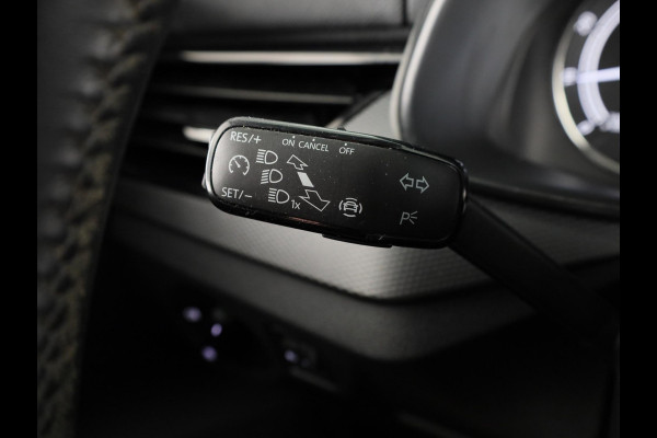 Škoda Kamiq 1.0 TSI Ambition 115 pk | Navigatie via App | Parkeersensoren achter | Cruise control | LED koplampen | Apple Carplay/Android Auto |