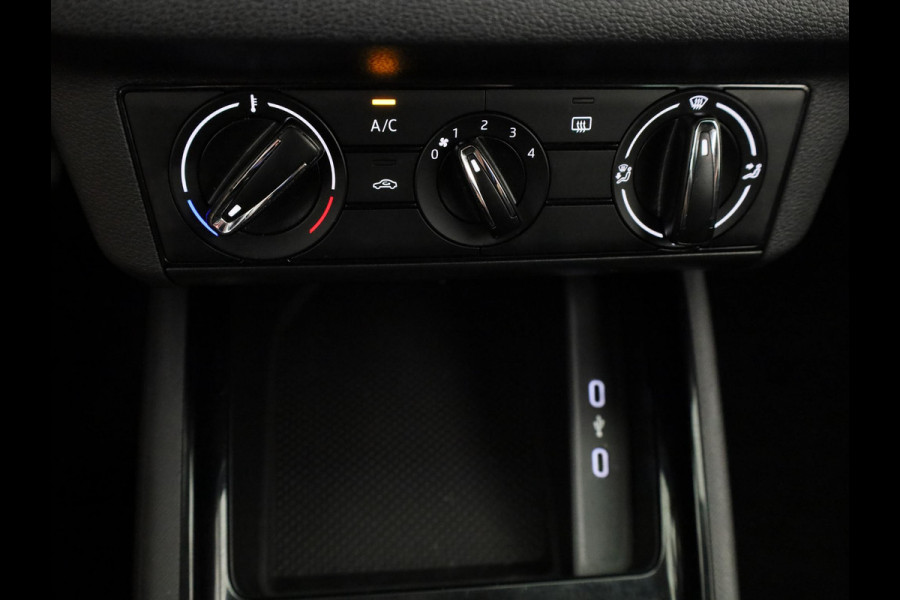 Škoda Kamiq 1.0 TSI Ambition 115 pk | Navigatie via App | Parkeersensoren achter | Cruise control | LED koplampen | Apple Carplay/Android Auto |