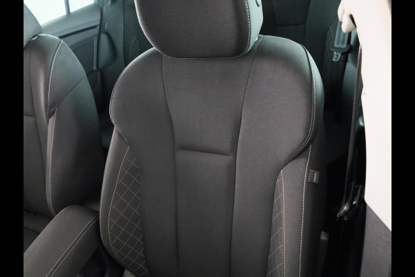 Škoda Kamiq 1.0 TSI Ambition 115 pk | Navigatie via App | Parkeersensoren achter | Cruise control | LED koplampen | Apple Carplay/Android Auto |