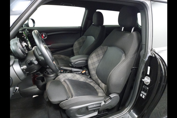 MINI Mini 1.5 136pk Cooper Chili | Climate control | Cruise control | Lichtmetalen velgen 17" | Stoelverwarming | Led