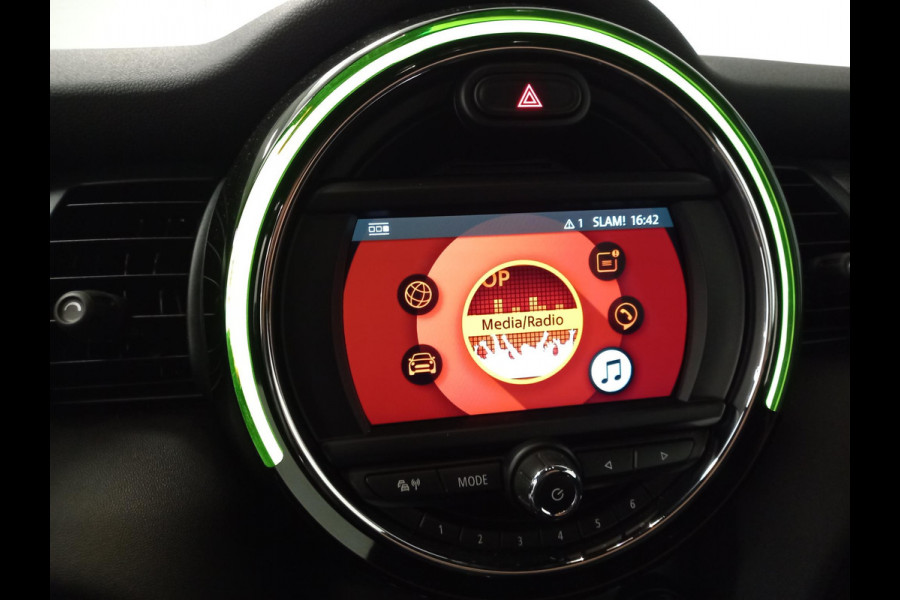 MINI Mini 1.5 136pk Cooper Chili | Climate control | Cruise control | Lichtmetalen velgen 17" | Stoelverwarming | Led