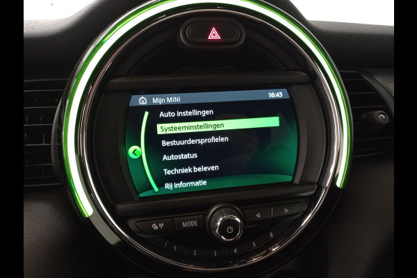 MINI Mini 1.5 136pk Cooper Chili | Climate control | Cruise control | Lichtmetalen velgen 17" | Stoelverwarming | Led