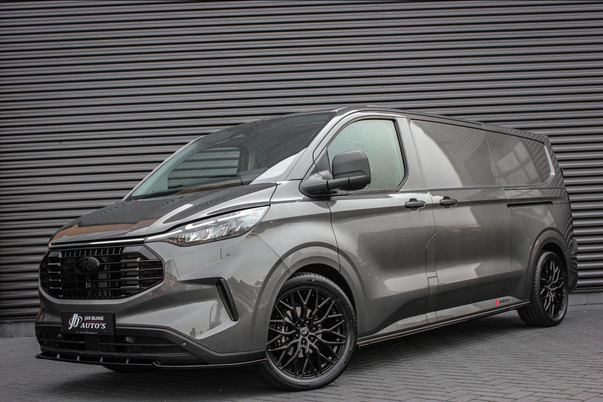 Ford Transit Custom 300 2.0 TDCI L2H1 AUTOMAAT 136PK JB- EDITION / FULL BLACK / APPLE CARPLAY / 3- ZITS / MY2024 / DIRECT RIJDEN Ford Transit Custom 300 2.0 TDCI L2H1 AUTOMAAT 136PK JB- EDITION / FULL BLACK / APPLE CARPLAY / 3- ZITS / MY2024 / DIRECT RIJDEN