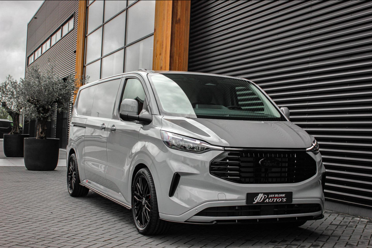 Ford Transit Custom 300 2.0 TDCI L2H1 Limited 170PK JB- EDITION / DRIVER ASSISTANCE PACK / 3- ZITS / MY2024 / CAMERA / ADAP.CRUISE Ford Transit Custom 300 2.0 TDCI L2H1 Limited 170PK JB- EDITION / DRIVER ASSISTANCE PACK / 3- ZITS / MY2024 / CAMERA / ADAP.CRUISE