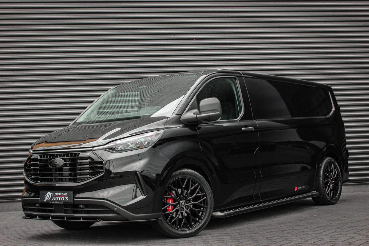 Ford Transit Custom 2.0 TDCI L2H1 AUTOMAAT 136PK JB- EDITION / FULL BLACK / APPLE CARPLAY / 3- ZITS / MY2024 / VOORRAAD LEVERBAAR Ford Transit Custom 2.0 TDCI L2H1 AUTOMAAT 136PK JB- EDITION / FULL BLACK / APPLE CARPLAY / 3- ZITS / MY2024 / VOORRAAD LEVERBAAR