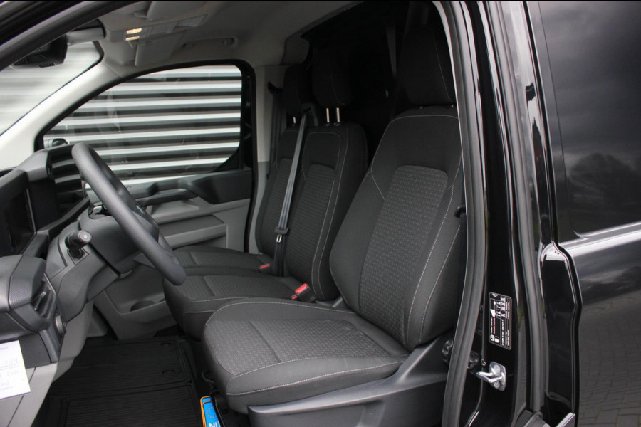 Ford Transit Custom 300 2.0 TDCI L2H1 AUTOMAAT 136PK JB-EDITION / FULL BLACK / APPLE CARPLAY / 3-ZITS / MY2024 / DIRECT RIJDEN