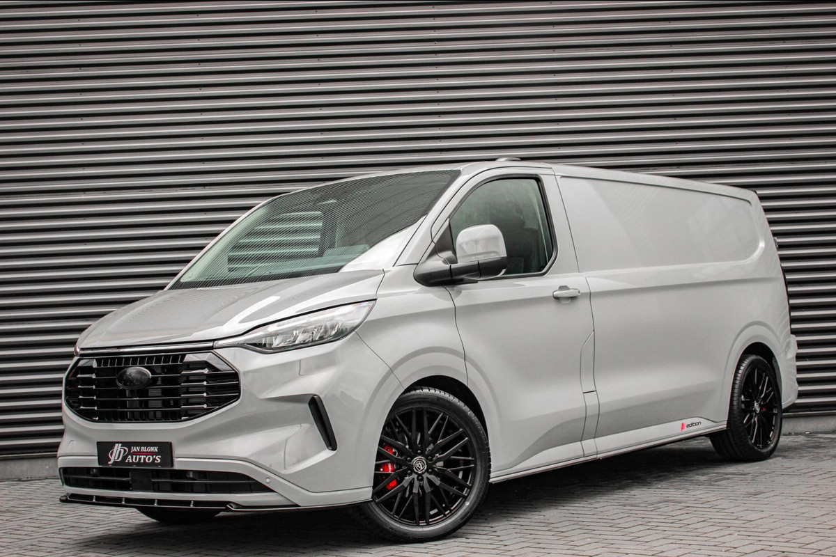 Ford Transit Custom 300 2.0 TDCI L2H1 Limited 170PK JB- EDITION / DRIVER ASSISTANCE PACK / 3- ZITS / MY2024 / CAMERA / ADAP.CRUISE Ford Transit Custom 300 2.0 TDCI L2H1 Limited 170PK JB- EDITION / DRIVER ASSISTANCE PACK / 3- ZITS / MY2024 / CAMERA / ADAP.CRUISE