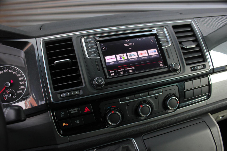 Volkswagen Transporter 2.0 TDI L2H1 DSG DC 204PK JB-EDTION / LEDEREN BEKLEDING / TREKHAAK / APPLE CARPLAY / AIRCO / NIEUWSTAAT