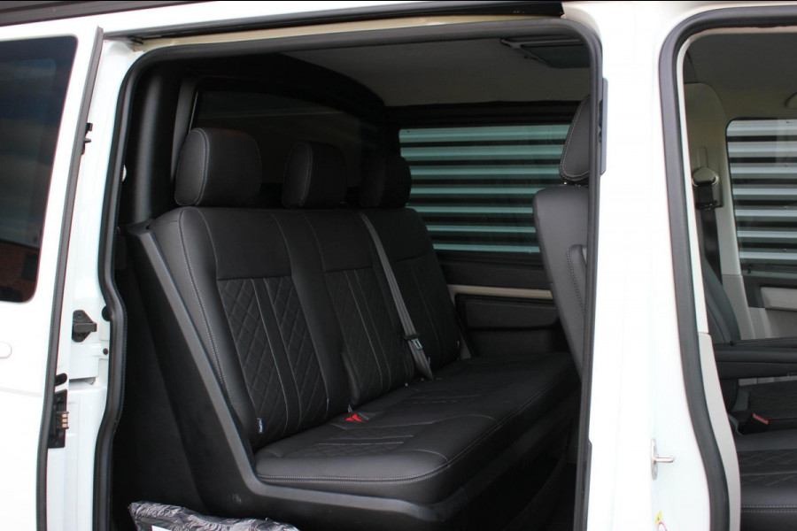Volkswagen Transporter 2.0 TDI L2H1 DSG DC 204PK JB-EDTION / LEDEREN BEKLEDING / TREKHAAK / APPLE CARPLAY / AIRCO / NIEUWSTAAT