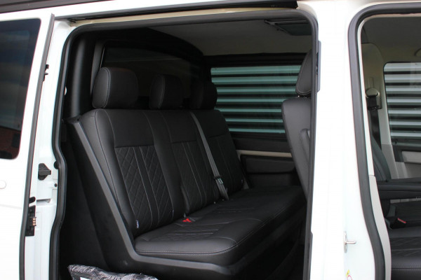 Volkswagen Transporter 2.0 TDI L2H1 DSG DC 204PK JB-EDTION / LEDEREN BEKLEDING / TREKHAAK / APPLE CARPLAY / AIRCO / NIEUWSTAAT