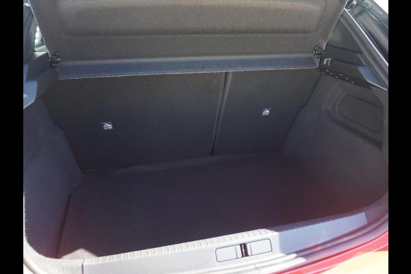 Opel Corsa 1.2 Turbo GS Parkeerhulp Voor / Achter