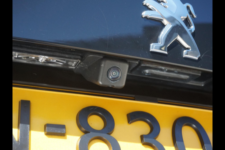 Peugeot 2008 1.2 PureTech Blue Lease Allure
