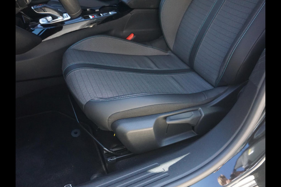 Peugeot 2008 1.2 PureTech Blue Lease Allure