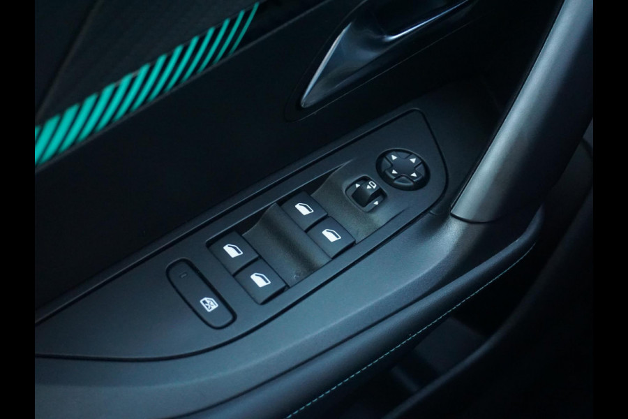Peugeot 2008 1.2 PureTech Blue Lease Allure