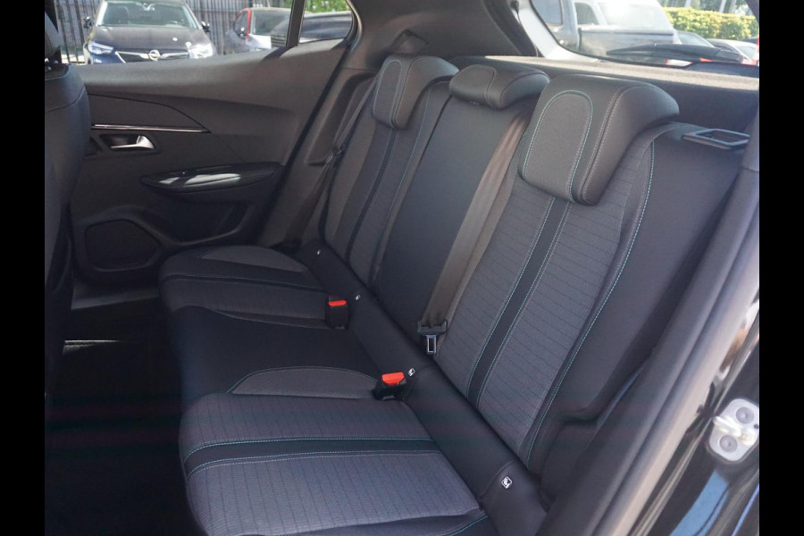 Peugeot 2008 1.2 PureTech Blue Lease Allure