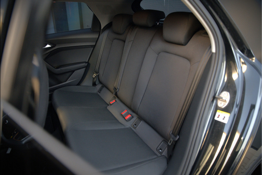 Audi A1 Sportback 25 TFSI epic | Navigatie | Cruise Control | Apple Carplay | LED | Digitaal Dash | Lichtmetalen Velgen | Bluetooth | Airco | Centrale Deurvergrendeling | Elektrische Ramen | BTW